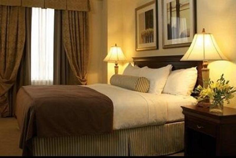 Clarion Hotel Индианаполис Екстериор снимка